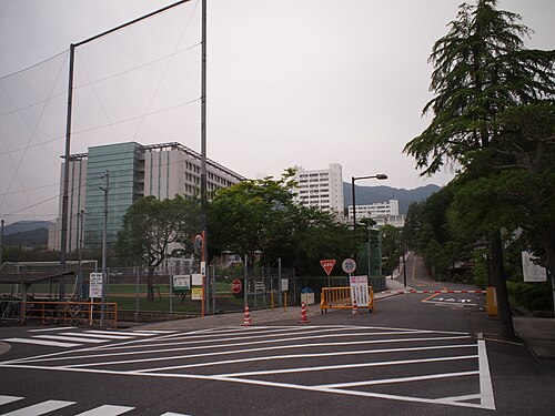 広島工業大学は“誰でも入れる”Fラン？就職まで数字で判定した