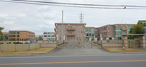つくば国際大学はFランで恥ずかしい？偏差値37.5・充足率75.4%の実像を暴く